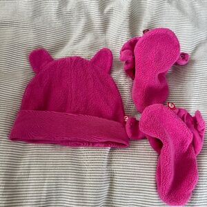 Toddler Zutano Hat and Booties
